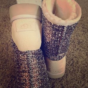 Short Frill UGGS